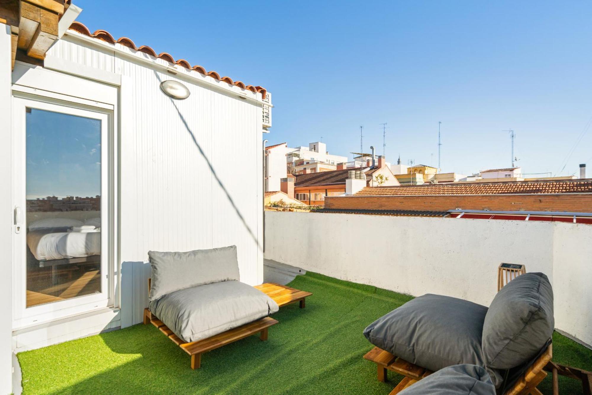マドリードAtico Con Terraza En Lavapies Alquiler Temporalアパートメント エクステリア 写真